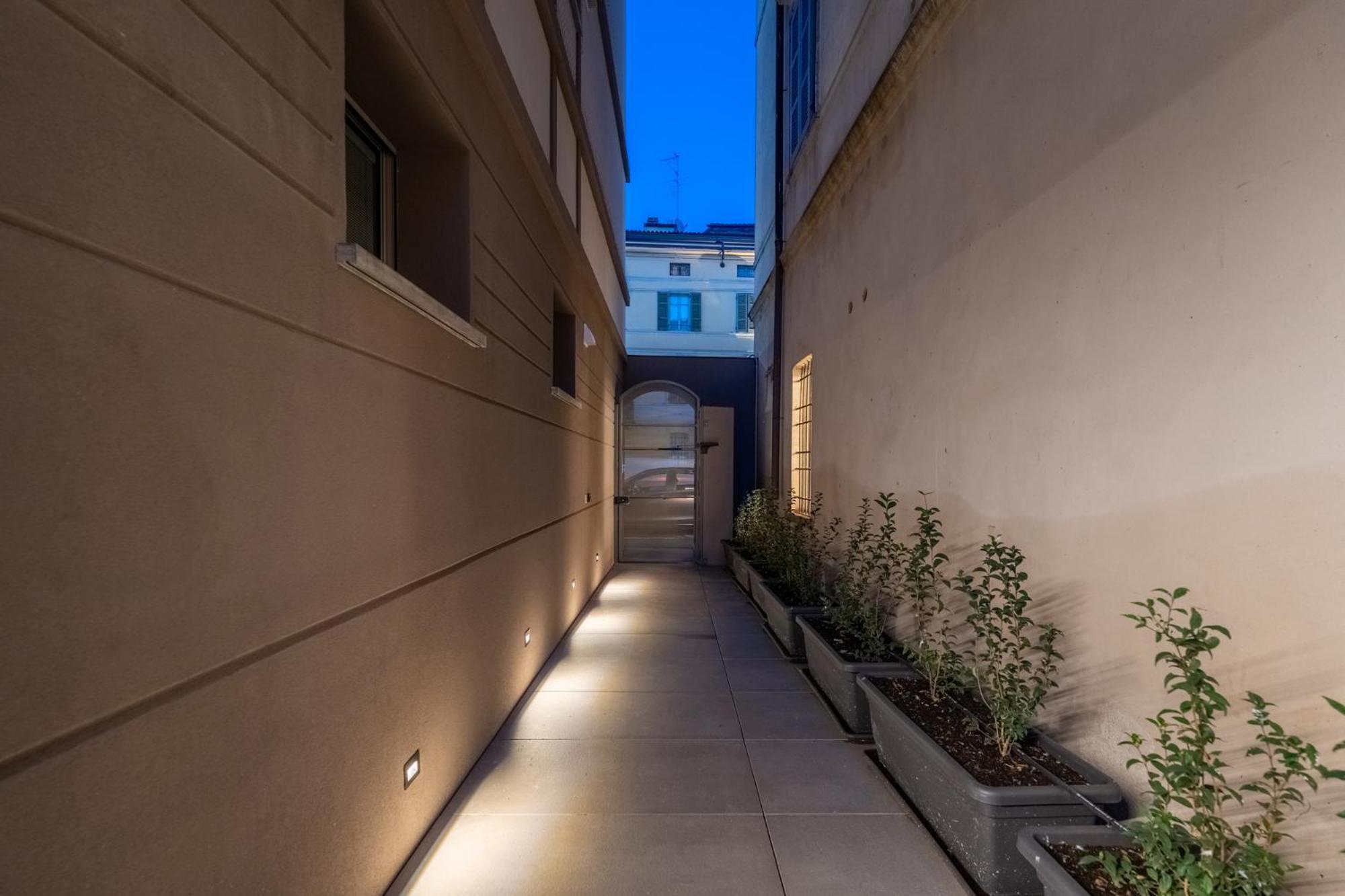 Cremona Inn Aparthotel Exterior photo